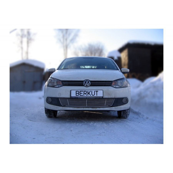 Накладка на решетку бампера Volkswagen Polo Sedan 2010 Накладка на решетку бампера Volkswagen Polo Sedan 2010